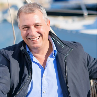 <em>Alessandro R.</em>